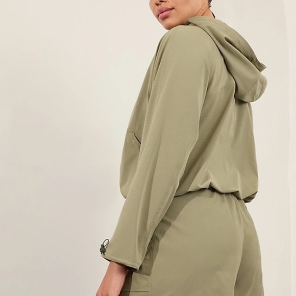 NWT Olive Athleta Boundless Popover Cropped Hoodie Women's Small - Picture 2 of 10